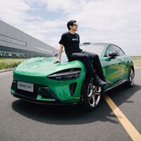 Hace solo dos años que empezó, y Xiaomi Auto vende más coches que la propia Mercedes-Benz  