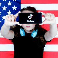 TikTok fecha acordo bilionário nos EUA e aceita limitar uso do app a 2 horas por dia após processo por vício em adolescentes 