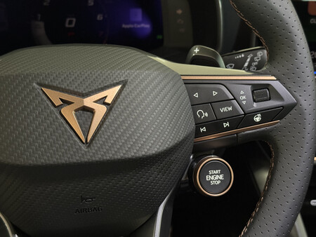 Cupra Leon INTERIOR