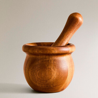 Zara Home apuesta por la tradición con este mortero perfecto para cocinar como lo hacían nuestros abuelos