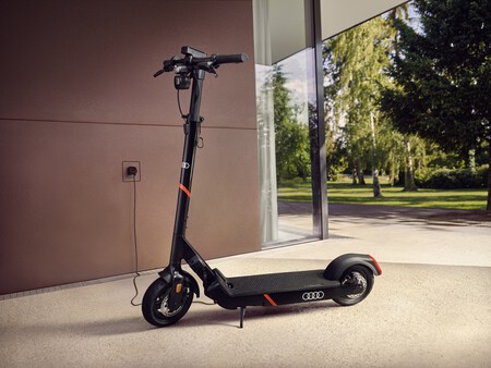 Audi Electric Kick Scooter 2 2023