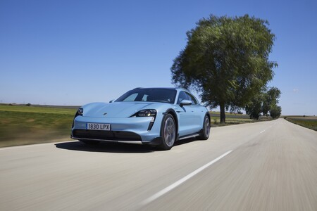 Porsche Taycan Cross Turismo Prueba Contacto 15