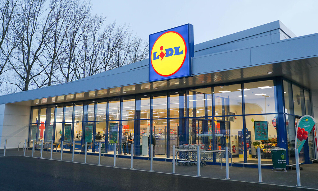 Lidl tiene un robot cortacésped que incluso puedes poner en funcionamiento desde el móvil 