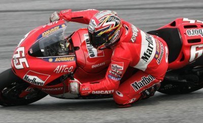 Clasificatoria: Capirossi primero en MotoGP