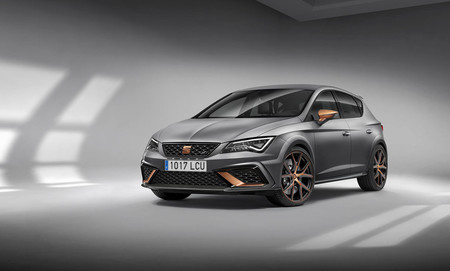 ¡Más radical aún! 310 CV y 799 unidades: así es el SEAT León Cupra R
