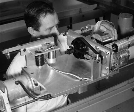 El CERN necesita nuestra ayuda para poner en orden su archivo fotográfico