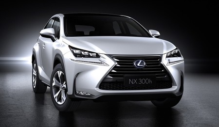 Lexus NX 300h 01
