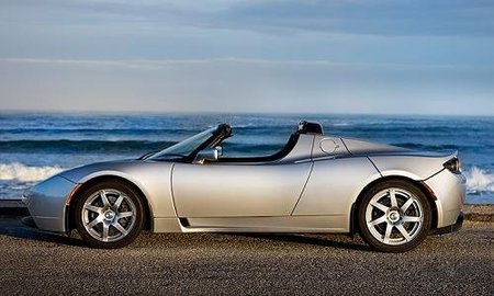 Toyota y Tesla se alían