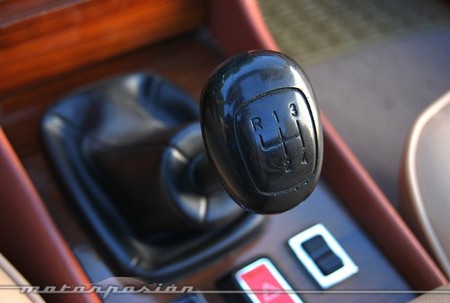 Mercedes-Benz 280 SL (R107)