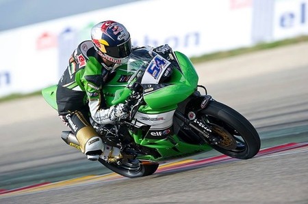 Superbikes Aragón 2014: Kenan Sofuoglu gana en una bonita carrera de Supersport 