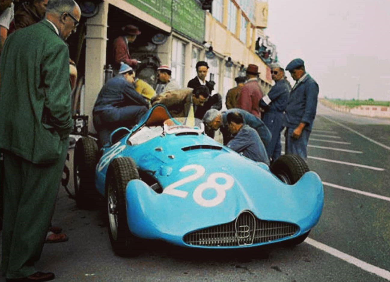 La breve historia de Bugatti en la F1. Cómo hacer el coche más rápido de su época y acabar en bancarrota por ello