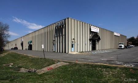 Una antigua bodega en Virginia podría convertirse en un nuevo concesionario de Tesla