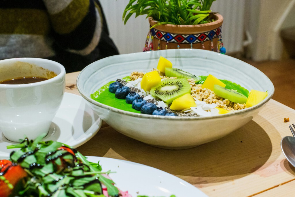 Esta es la mejor fruta para hacer caca aunque estés de vacaciones y fuera de casa