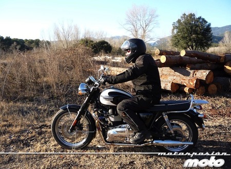 Triumph Bonneville T-100