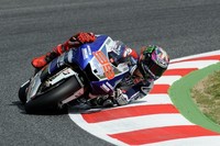 Yamaha, los nuevos neumáticos Bridgestone y la amnesia del aficionado fanático