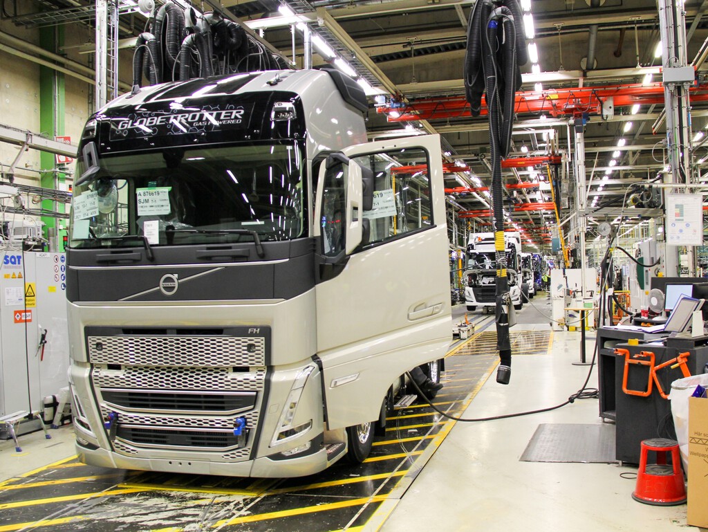 Volvo aumenta su apuesta por México: invertirán 1,000 millones de dólares a su planta de Nuevo León para generar 2,000 nuevos empleos . Noticias en tiempo real