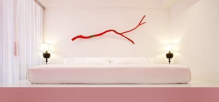 Hotel Piscina Roja