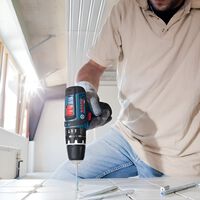 Compacto y en oferta flash: aquí puedes conseguir el taladro percutor inalámbrico que necesitas para tus reparaciones caseras