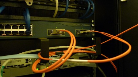El crecimiento de la fibra óptica sigue a buen ritmo y se recuperan las líneas de móvil