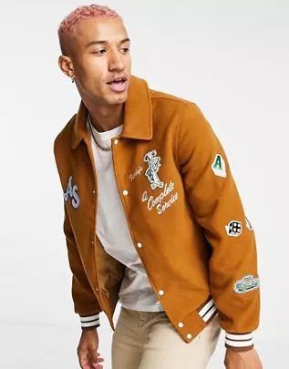Chaqueta universitaria marrón con detalle de parche de mezcla de lana de ASOS DESIGN