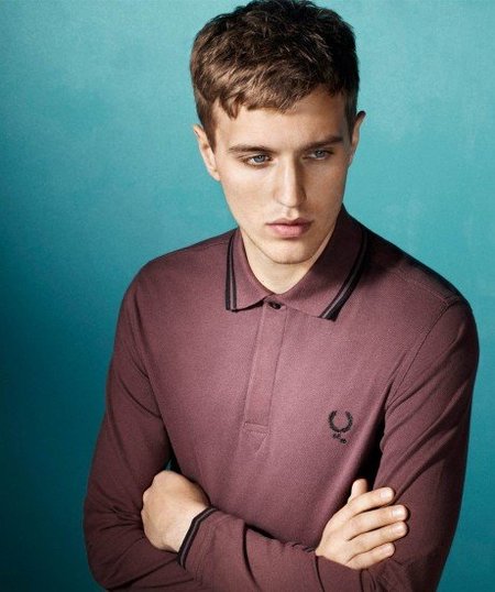 "6876", la línea más depurada y exquisita de Fred Perry