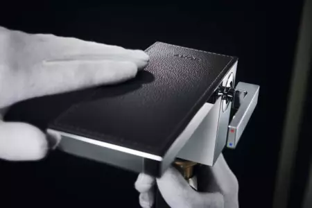 Lo último de Axor es una grifería para el lavabo personalizable y con fistintos materiales no
