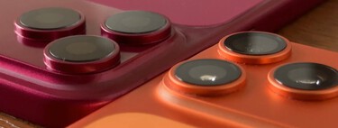 El módulo de cámaras del iPhone 18 Pro va a ser mastodóntico: así luce frente al 17 Pro sobre la mesa 