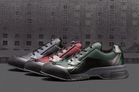 ¿Un Oxford fusionado con una zapatilla deportiva? Prada lo hizo posible