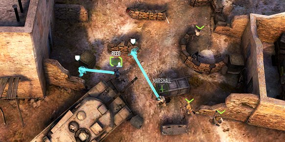 El sistema de control es irregular: funciona muy bien en los momentos de estrategia, pero durante los tiroteos flojea.