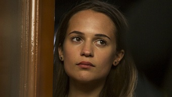 Alicia Vikander, la nueva Lara Croft en el cine, jugó al clásico Tomb Raider
