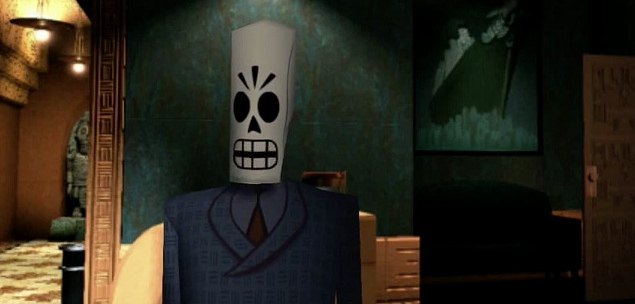 Un camino de cuatro años es el que recorreremos en Grim Fandango. Perfecto, además, para resetear nuestra cabeza y nuestro inventario de puzles anteriores haciendo borrón y cuenta nueva. Gracias a ello veremos a nuestro protagonista Manny Calavera pasar por muchas etapas en su historia. No queremos avanzaros nada por si no habéis jugado, pero cuando lleguéis a Rubacava, a la parte más noir de la obra, estaréis asistiendo a uno de los mejores momentos del juego.