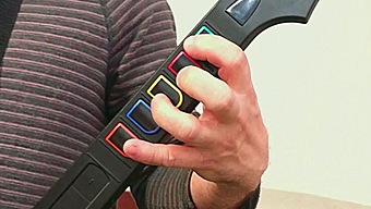 FreeStyle Games explica por qué hay electrónica o pop en el nuevo Guitar Hero