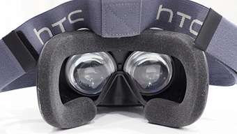 El casco de realidad virtual HTC Vive llegará a las tiendas en abril de 2016