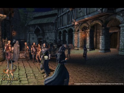 La capital, Cathalon, y el puerto de Ashos son el centro neurálgico de Antaloor, el mundo de Two Worlds. Calles vibrantes, llenas de vida donde mercaderes, guardias reales, ladrones, soldados y ciudadanos se mezclan, creando una atmosfera viva y muy real.