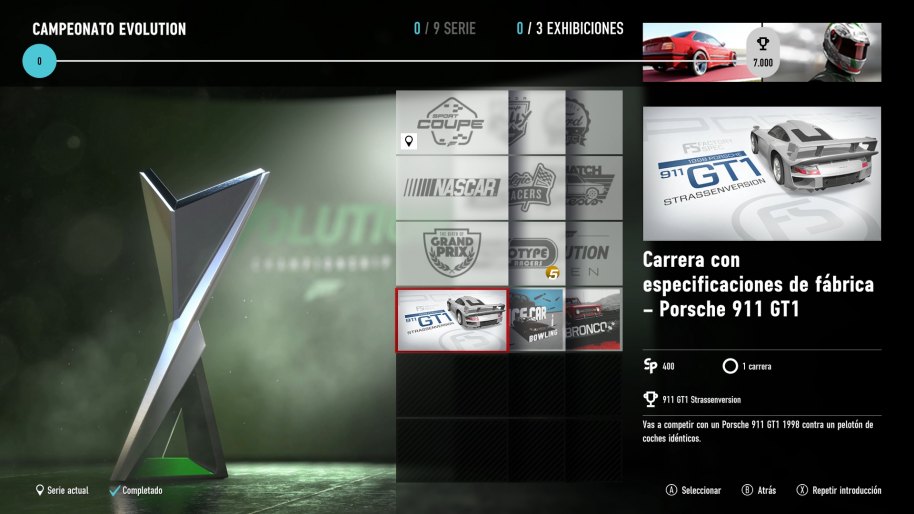 La presentación de los menús es clara y llamativa. Te deja jugar con las opciones mientras se realiza la carga de cada circuito.