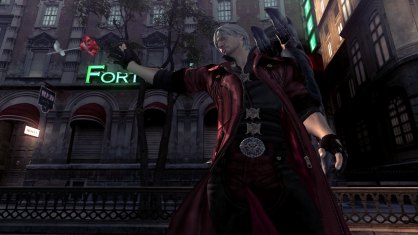 Devil May Cry 4 supone la carta de presentación de Nero, el nuevo héroe de la saga. De comportamiento y aspecto muy similar al de Dante, el inédito protagonista cuenta con un arma secreta, el “Devil Bringer”, capaz de desatar una fuerza devastadora. 