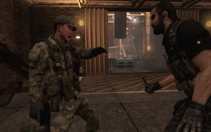 Si andamos algo justos de energía en un combate siempre podemos acuchillar a un enemigo para ganar unos segundos. La animación de la ejecución es larga, y mientras dura no podemos recibir daños.