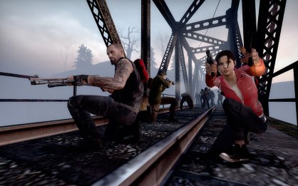 Si uno de nuestros compañeros muere no significa el fin de la partida, el resto de supervivientes sigue tratando de terminar el nivel. Los compañeros humanos pueden ser revividos si accedemos a sus áreas de rescate.