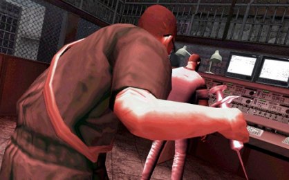 Bates de béisbol, barras de metal, bolsas de plástico, bandejas de alcantarillado, bolígrafos, sillas o un puñetazo en la garganta… multitud de maneras de finalizar a los personajes que nos encontremos. Unos serán más malos que otros, pero nosotros siempre seremos igual de duros.