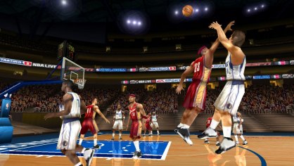 Si te gusta el basket y tienes una PSP, no busques más: no hay ningún otro juego que le haga sombra a este NBA Live en la consola de Sony que no sea su versión anterior.