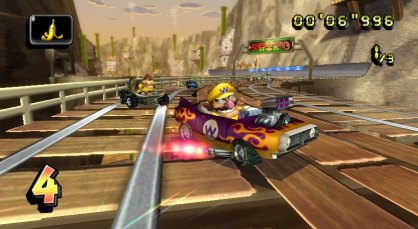 Un Mario Kart no podía faltar a su cita con Wii, donde debutará con lo que mejor sabe hacer: presentar unas carreras fluidas, intensas y tremendamente divertidas. Lógicamente habrá novedades, como por ejemplo que contará con un multijugador online para enfrentarnos a otros jugadores sobre Internet, incluyendo además el modo batalla; y que con el juego se incluirá el Wii Wheel, un accesorio en forma de volante en el que se introduce el Wii mote.