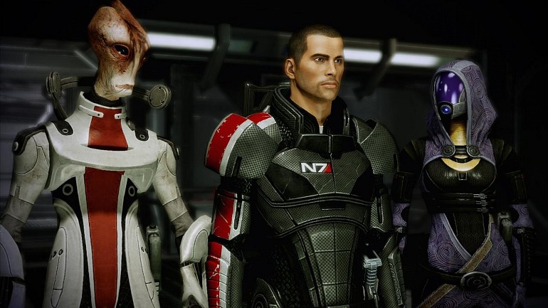 Peter Moore sobre la remasterización de Mass Effect: "Haríamos dinero fácil", pero de momento no apuesta por ello