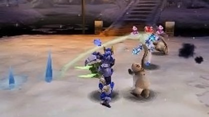 Las artes Photon se realizan manteniendo pulsado el botón de ataque y varía según el arma equipada. También podemos esquivar ataques realizados por el enemigo y utilizar objetos a nuestro favor.