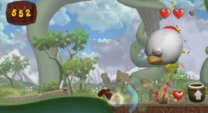 Un brusco movimiento con el wiimote y Donkey hará uso de su clásico grito para atontar a los enemigos. Después, agitando los controles ofrecerá su variado compendio de ataques ya reconocidos de anteriores versiones.