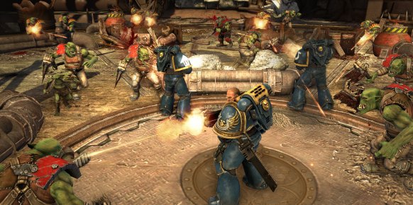 A pesar de que se está  prestando mucha atención al cuerpo a cuerpo, en Space Marine no faltarán los tiroteos más espectaculares y cerca de 15 armas de fuego de entre las que elegir. 