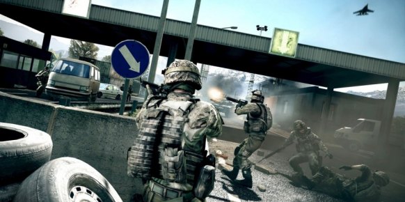 El trabajo en equipo va a estar a la orden del día en Battlefield 3, y es que no progresaremos demasiado sin coordinarnos bien con el grupo.