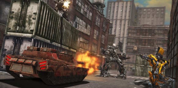 El nuevo estado híbrido &quot;Stealth Force&quot; abre una nueva dimensión en los juegos Transformers: disparar mientras somos vehículos.