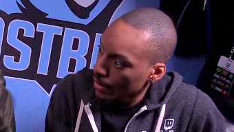 Comentarista deja caer el primer trofeo de un jugador