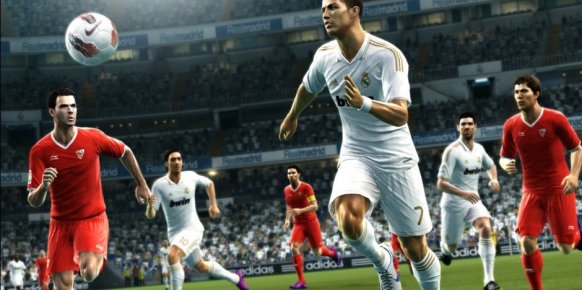 PES 2013: "Quizá Electronic Arts piense que ya ha ido demasiado lejos con la jugabilidad"