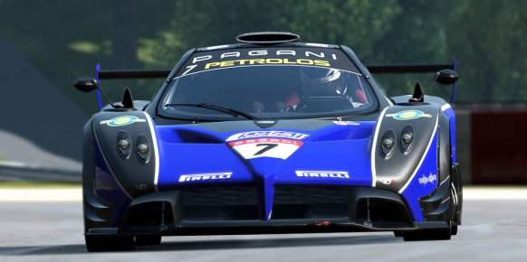 Aún está en el aire el tema de las licencias oficiales tanto para figurar en los modelos de cada coche como en los circuitos que serán integrados en el juego.